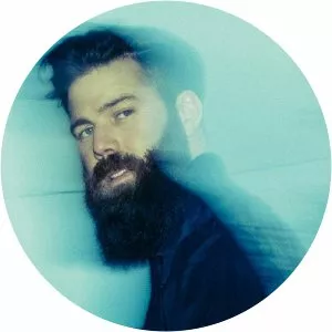 Jordan Davis - American singer-songwriter