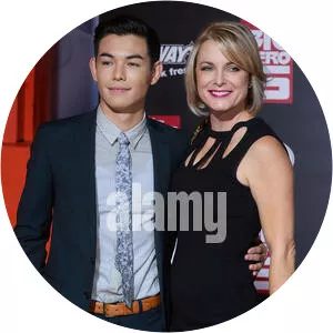 Jordanna Potter - Ryan Potter's mother