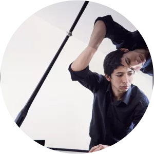 ad brown and frida harnesk jorge nava - Musical artist