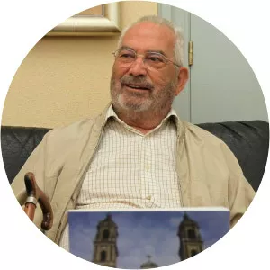 José Fernández Arenas - Author