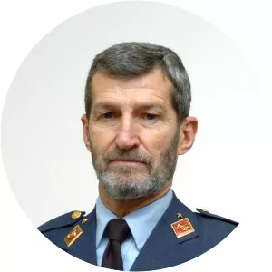 José Julio Rodríguez Fernández (. . .