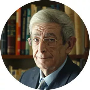 José M. López Pinero