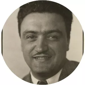 José Villagrán García