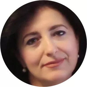 Josefa M. Reina - YouTuber