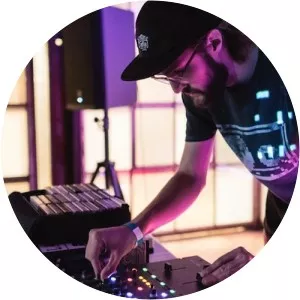 Josh Hey - Musical artist