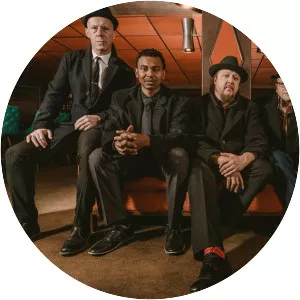 Josh Hoyer & Soul Colossal - Band