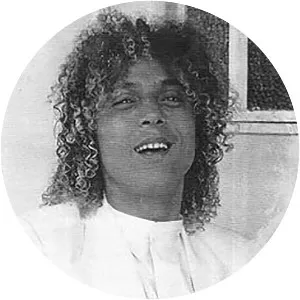 Jota Morbeck - Singer