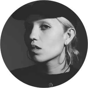 Joulie Fox