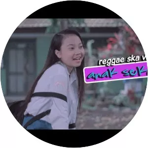 Jovita Aurel - Singer