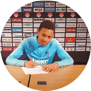 Jozhua Vertrouwd - Football player