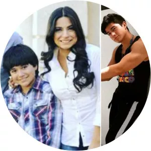 Juan Bernardo Flores