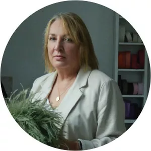 Judy Bentinck - Milliner