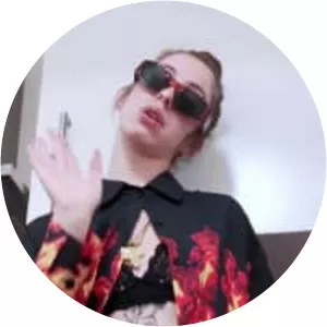 Juicy Bae. - Musical artist