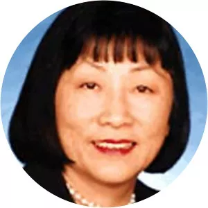 Julia Chang Bloch