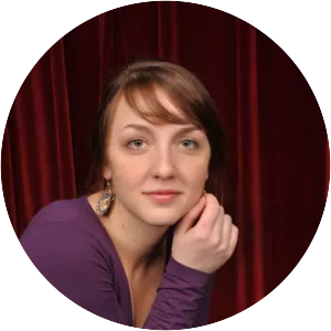 Julia Easterlin - Singer