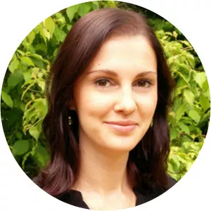 Julia Gottwald - Author