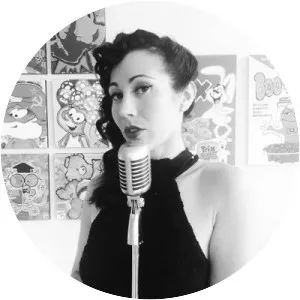 Julia Juhas - Actress