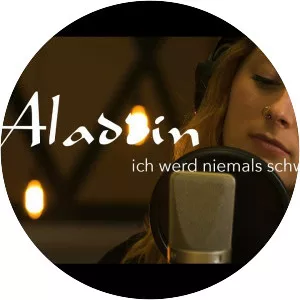 Julia Scheeser - Musical artist