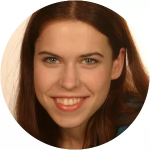 Julia Stark - Actress