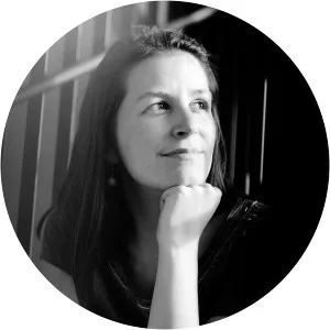 Julia Walter - Director