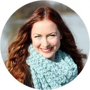 Julia Zieschang - Author