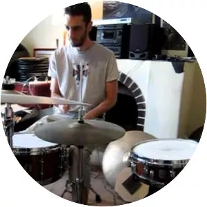 Julián Isod Musician