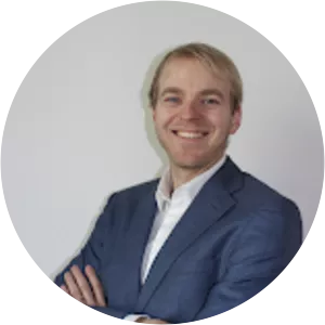 Julian L. Garritzmann