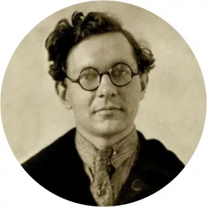 Julian Shchutsky - Sinologist