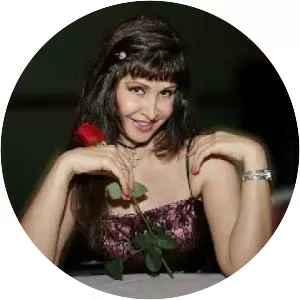 Juliana Jendo - Singer