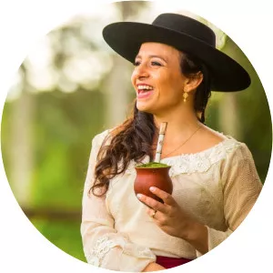 Juliana Spanevello - Musical artist