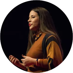 Julianna Paár - Singer