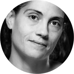 Julie Guillerot - Rafael Santa Cruz's wife