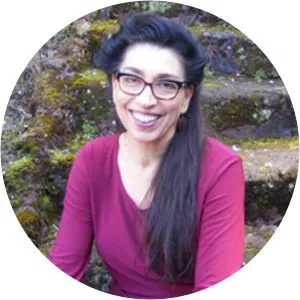 Julie Homi - Musician