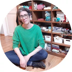 Julie Oginski - Author