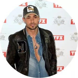 Julien Guirado - TV personality