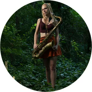 Julieta Eugenio - Musician