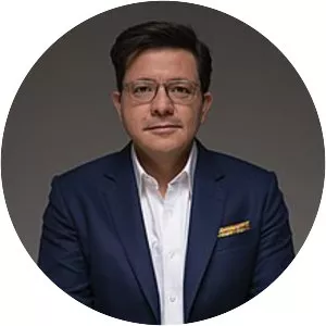 Julio Héctor Estrada