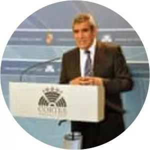 Julio Villarrubia - Politician