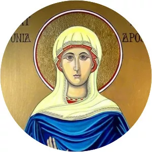 Junia The Knick photograph