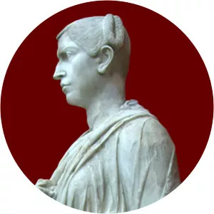 Junia Tertia photograph