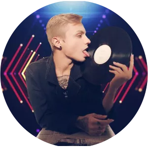 Junior Paes - Musical artist