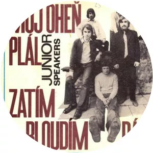 Junior – Speakers - Musical group