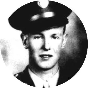 Junior Van Noy - Soldier