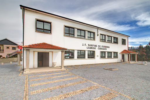 Junta de Freguesia de Sanfins Lamoso Codessos - Local government office in Portugal