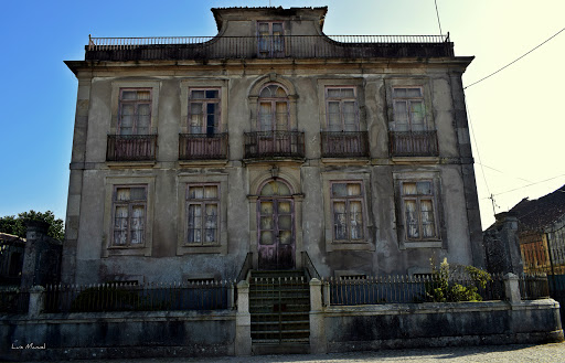 Junta De Freguesia Tougues - City or town hall in Tougues, Portugal