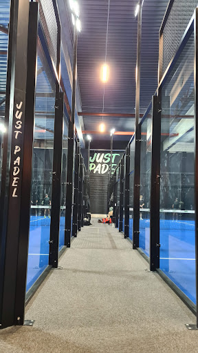 Just Padel Porsgrunn - Padel court in Porsgrunn, Norway