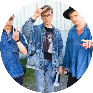 Justimus - Musical trio