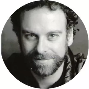 Justin Lavender - Opera singer