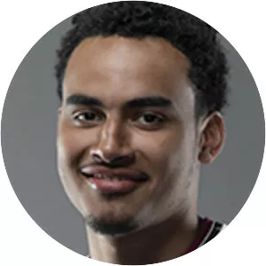 Justin Minaya - Basketball player