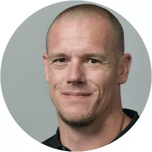 Justin Peelle - American football tight end